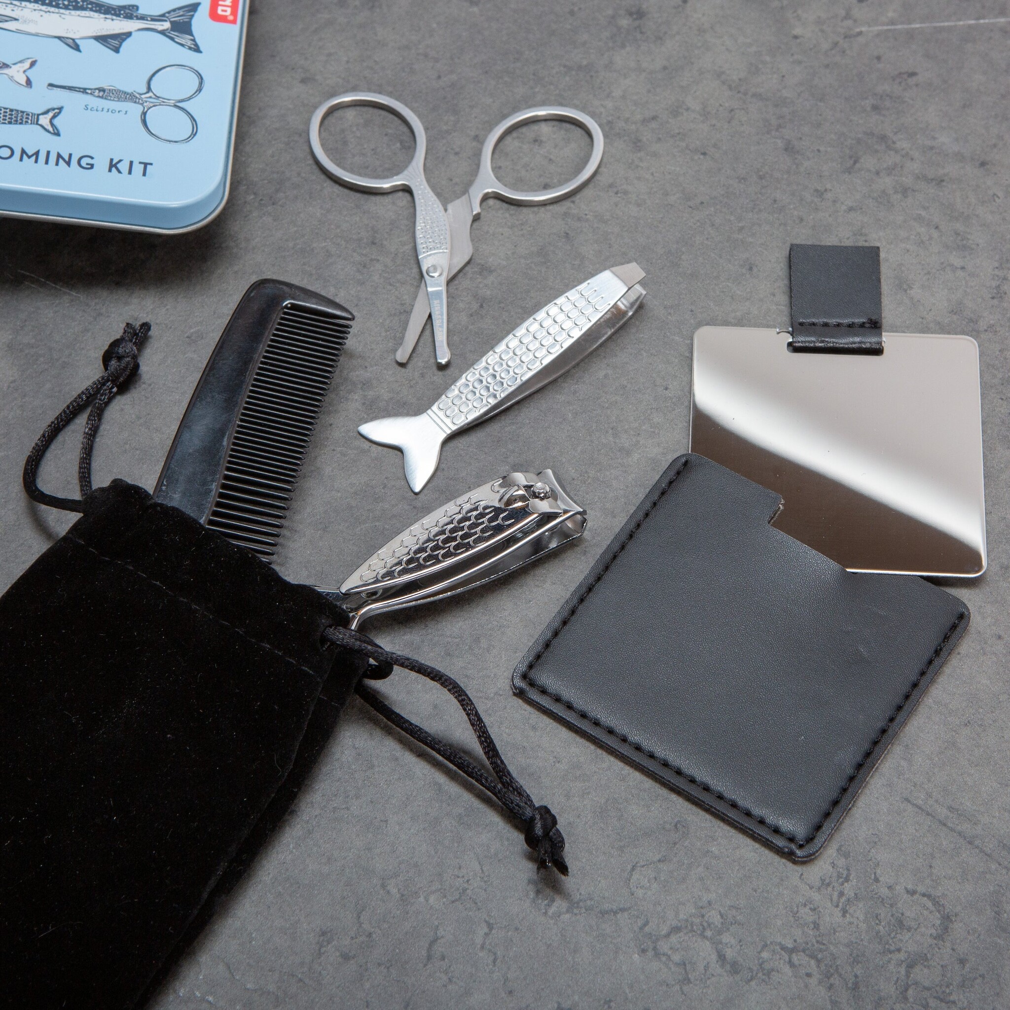 KIKKERLAND Fisherman Grooming Kit