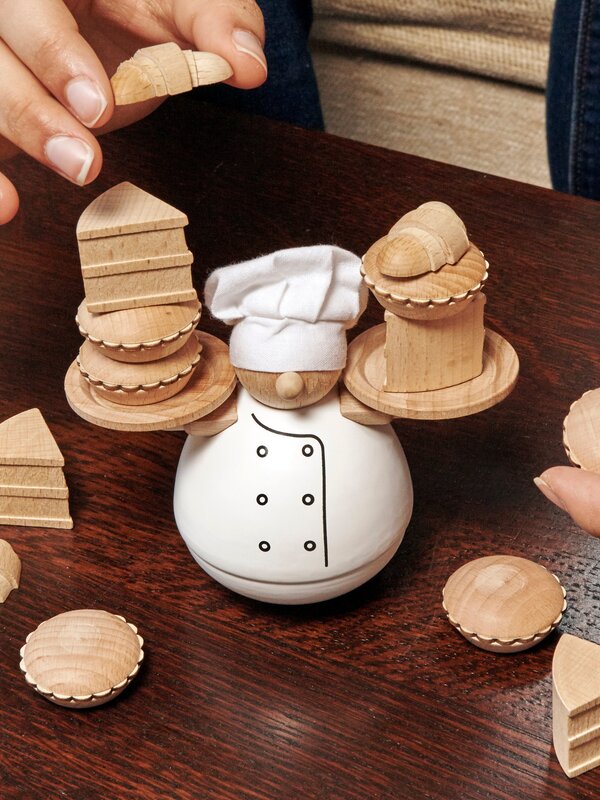 KIKKERLAND Balance the Baker