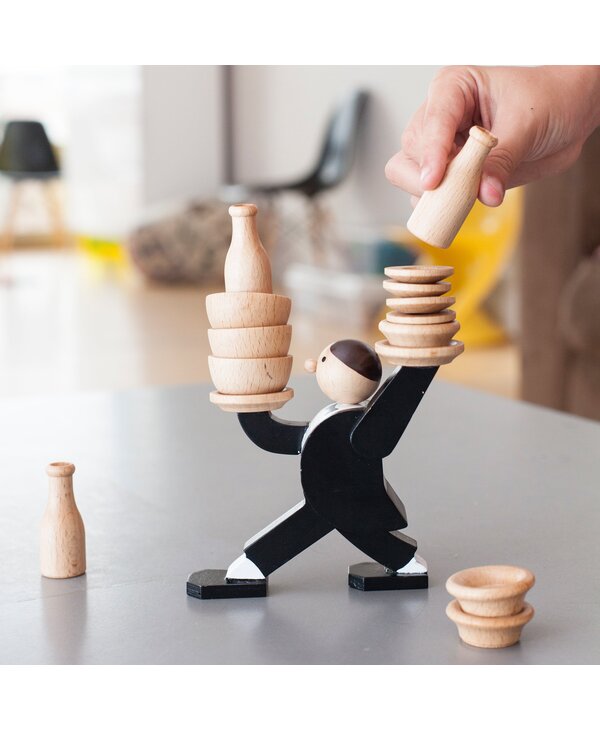 KIKKERLAND Don't Tip The Waiter Stacking Game