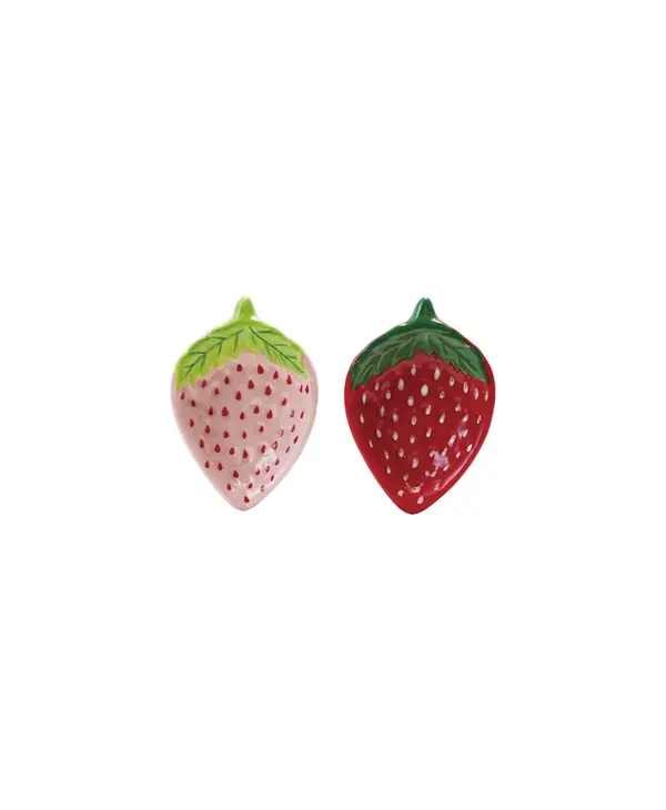 CREATIVE CO-OP Ceramic Strawberry Shaped Dish