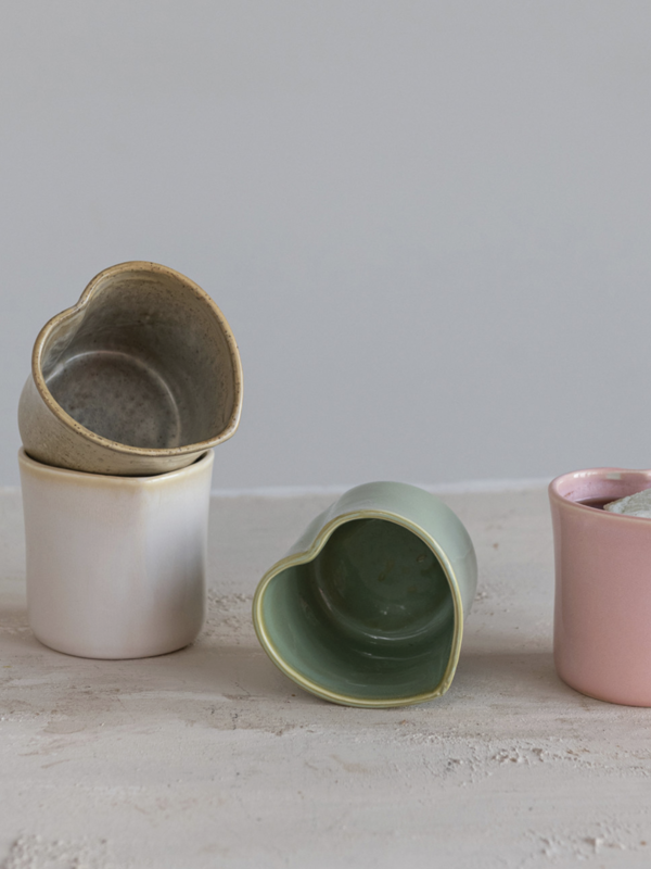 CREATIVE CO-OP Heart Stoneware Cup