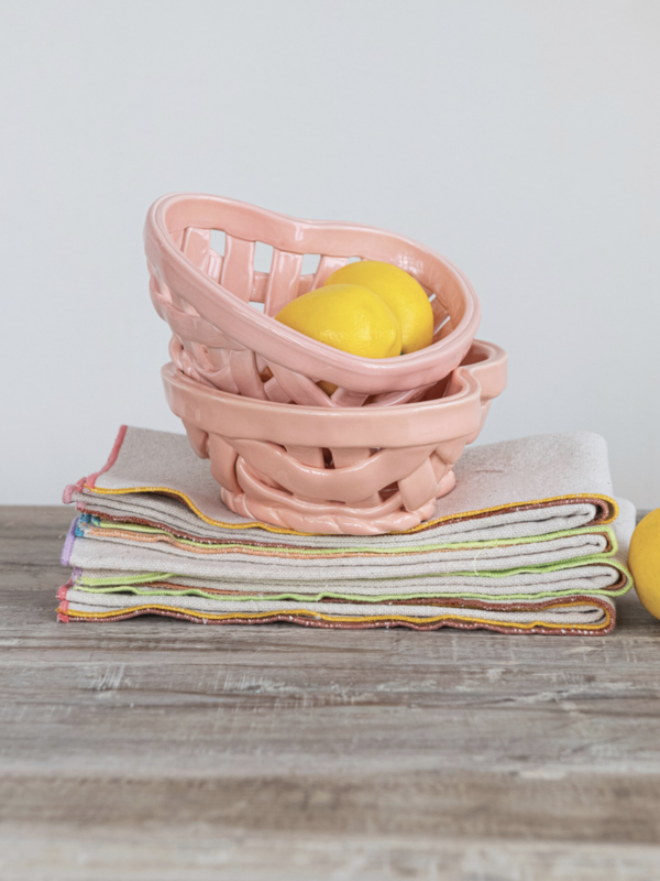 CREATIVE CO-OP Heart Shaped Stoneware Fruit Dish