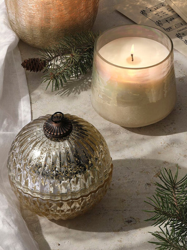 Illume Winter White Large Baltic Glass Candle, 13oz