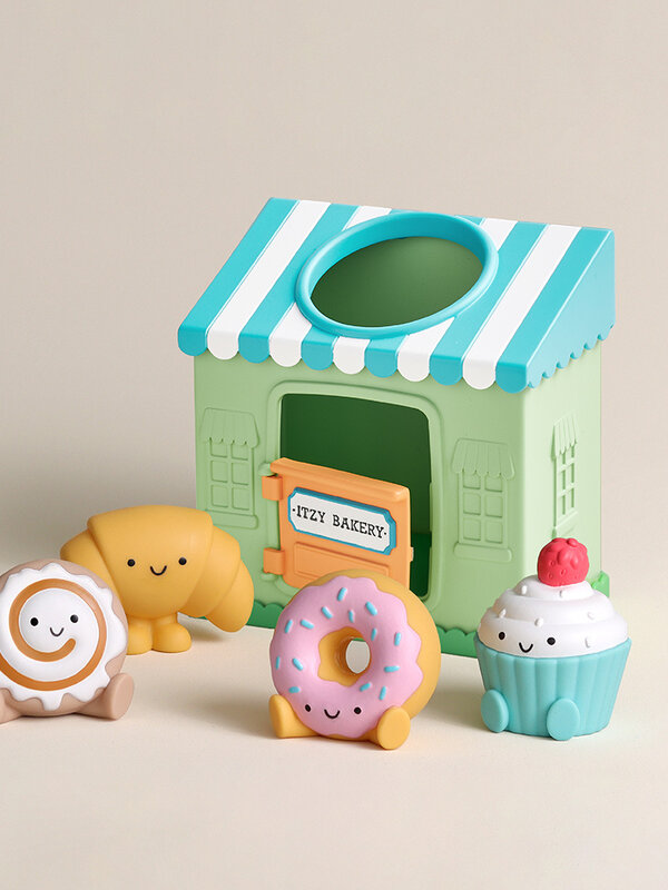 Itzy Pop & Whirl Itzy Play Bakery Spill + Fill Toy