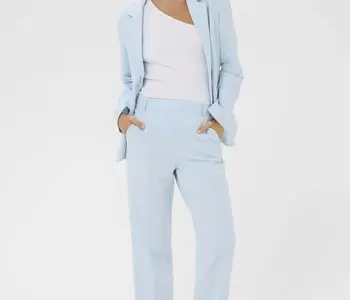 KAsakura High Waisted Crop