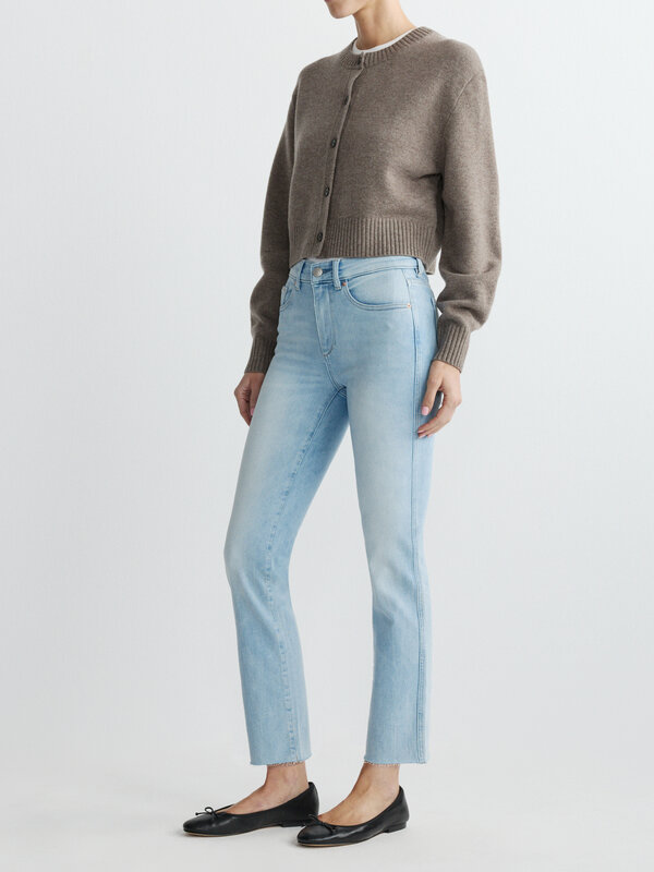 DL1961 Mara Straight in Ocean