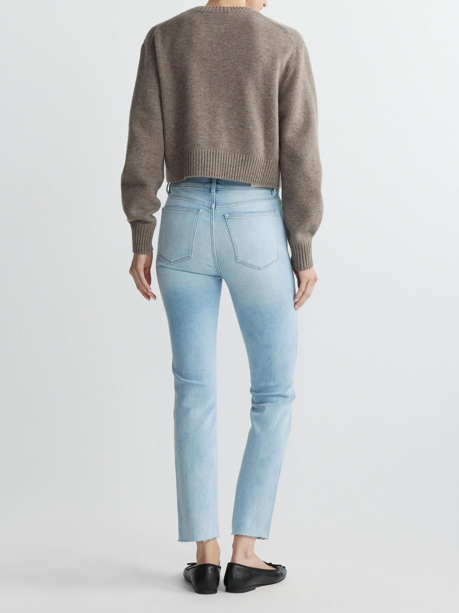 DL1961 Mara Straight in Ocean