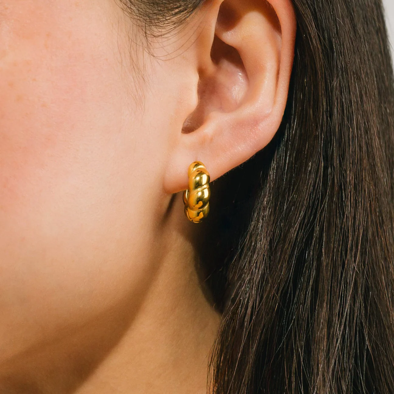 Lovers Tempo Croissant Puff Hoop Earrings, Gold