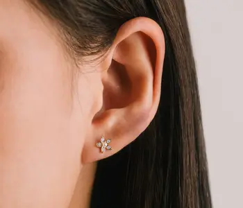 Lily Stud Earrings, Clear