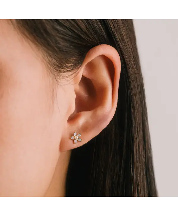 Lovers Tempo Lily Stud Earrings, Clear