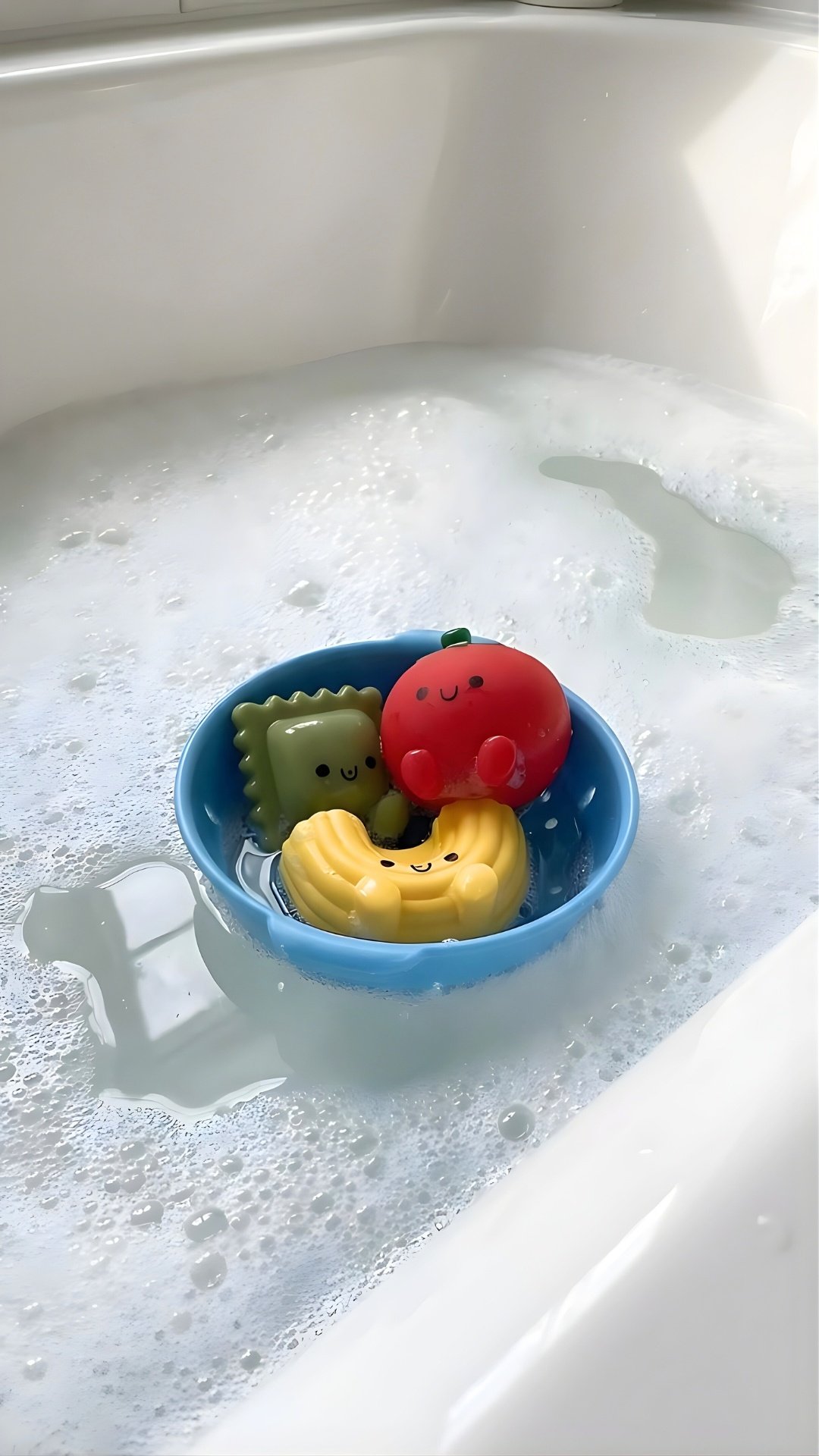 Itzy Pop & Whirl Pasta Itzy Splash Pals