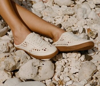 Notice Slide, Off White