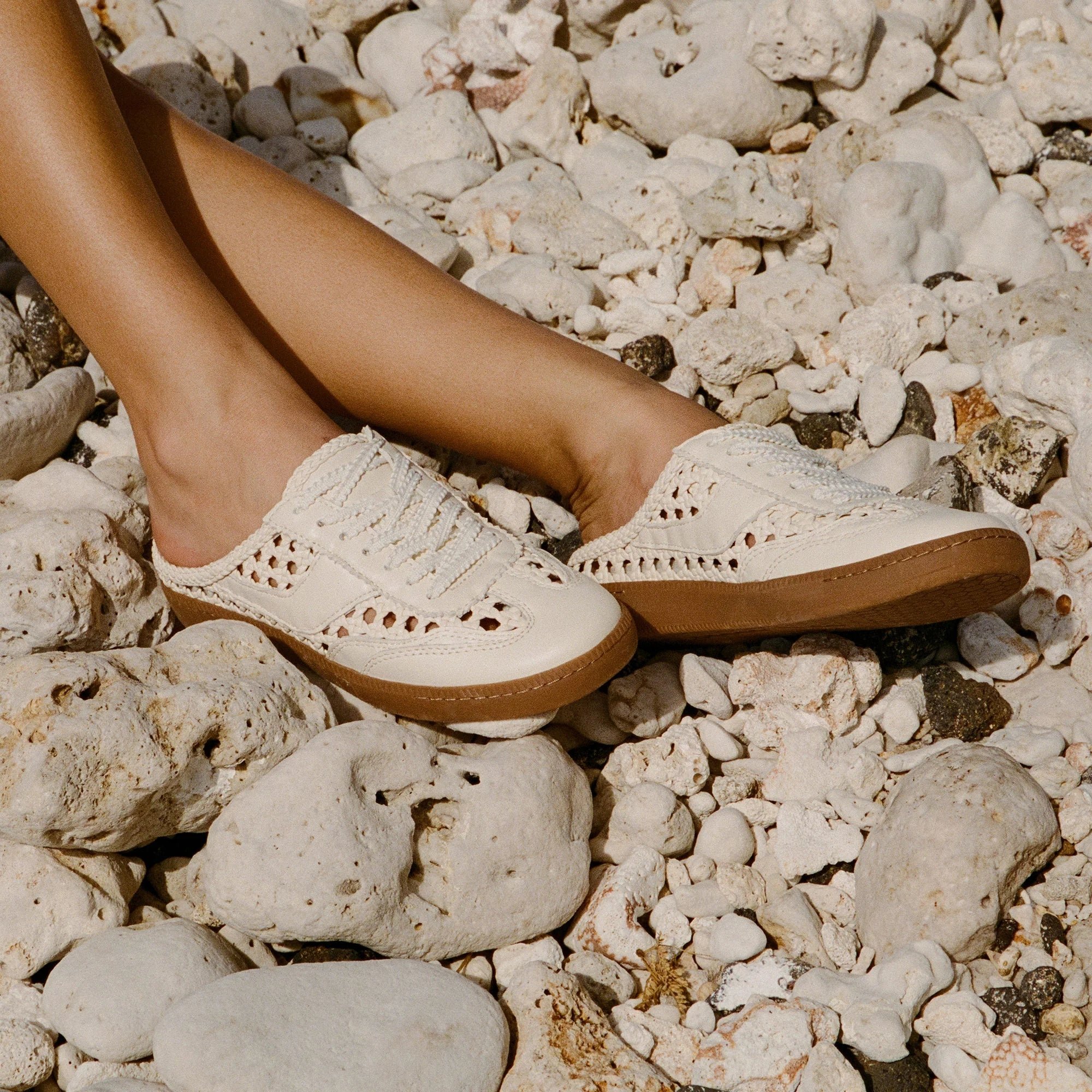 Dolce Vita Notice Slide, Off White