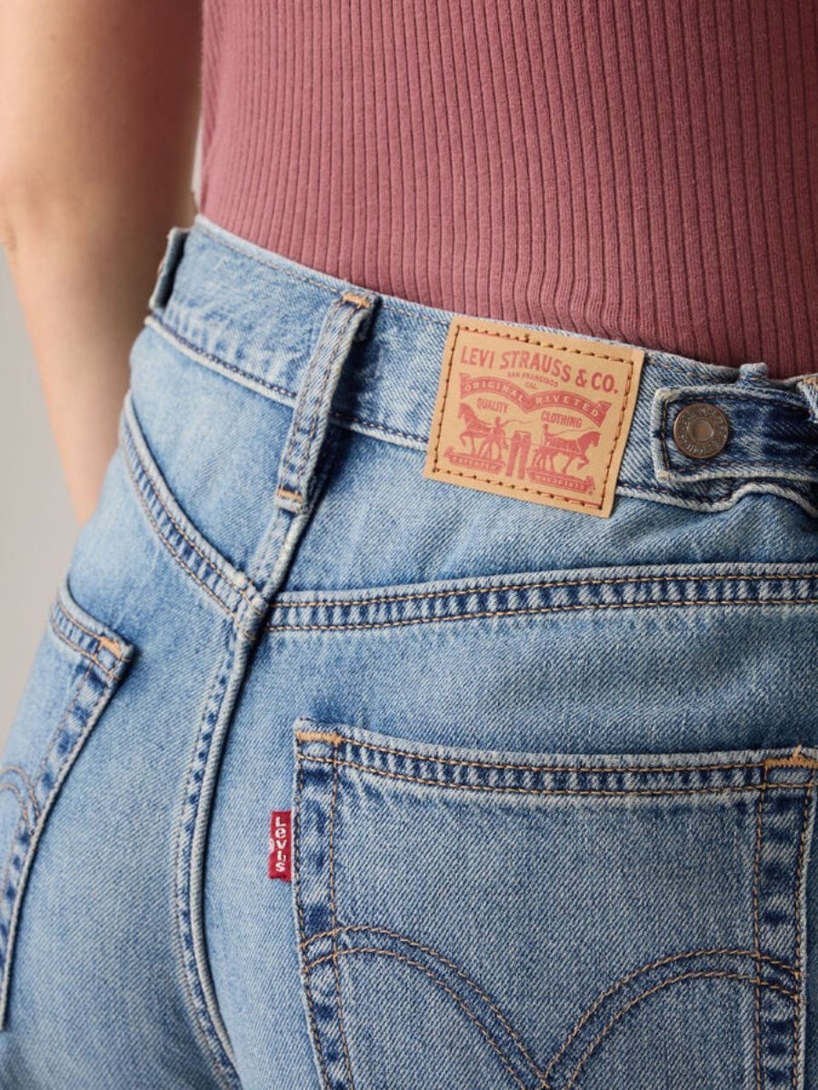 Levi Strauss & Co. Cinch Short, Lift Up