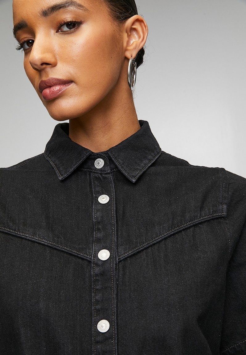 Levi Strauss & Co. Logan Western Dress SS, Capturing Moments