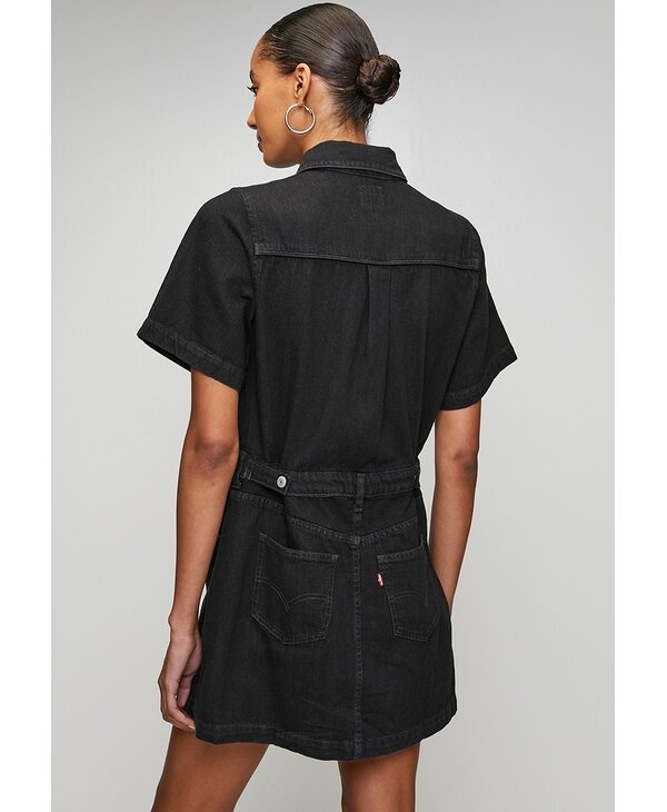 Levi Strauss & Co. Logan Western Dress SS, Capturing Moments