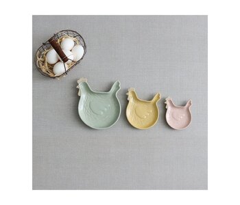 Hen Plates Set of 3