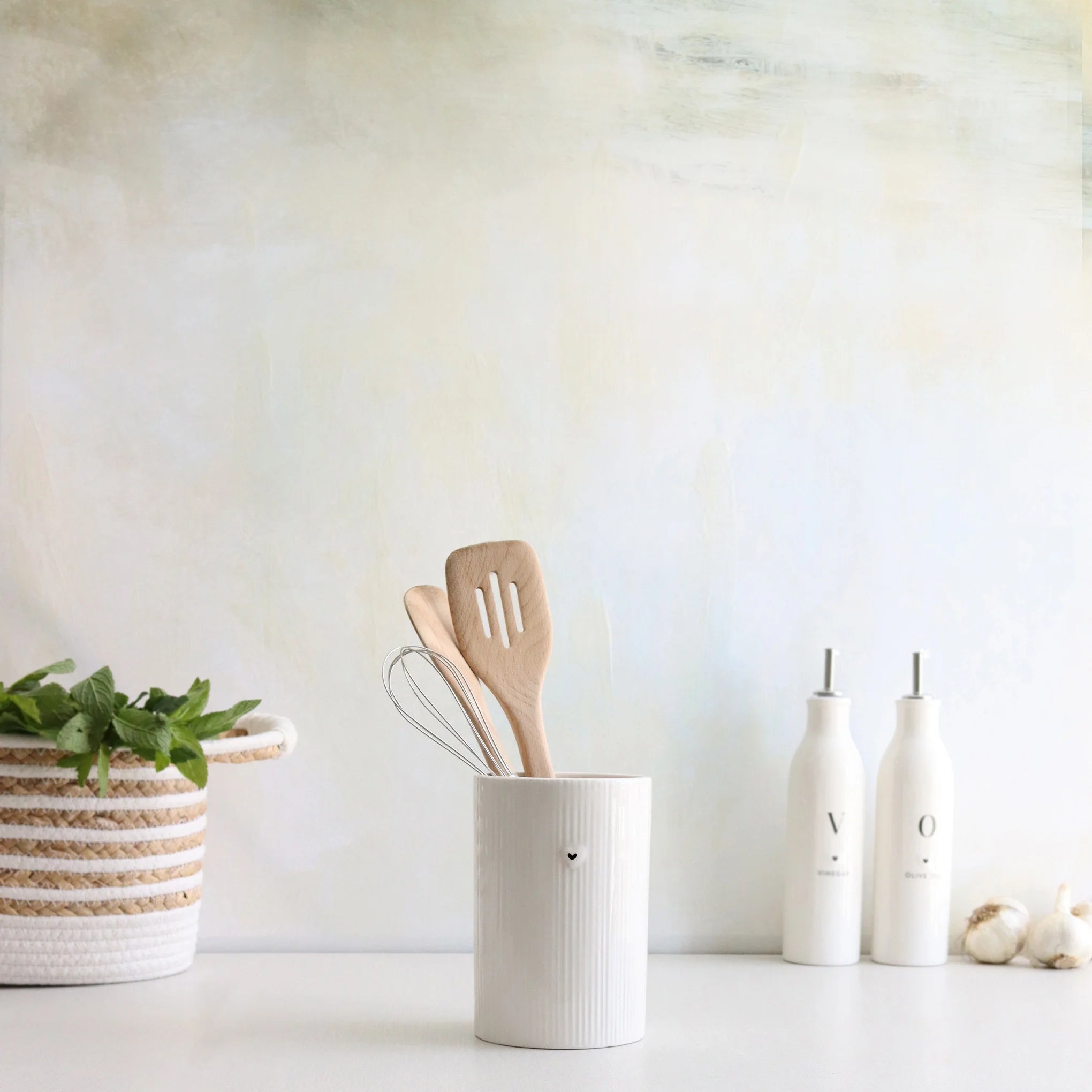 Harman With Love Utensil Holder