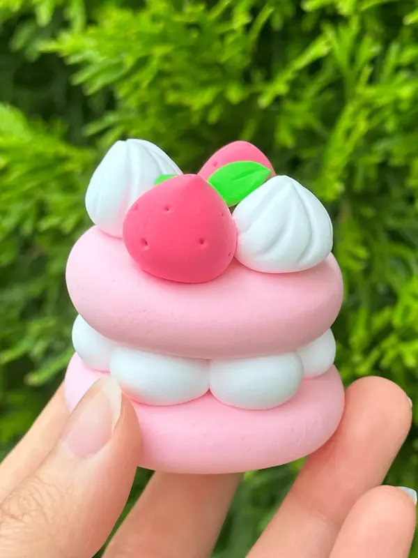 Clay Moo Strawberry Shortcake Clay Kit