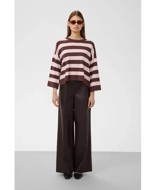 Soaked In Luxury SLSpina Boxy Pullover Cropped