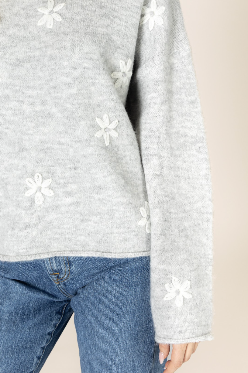 Lyla & Luxe Aiden Daisy Sweater