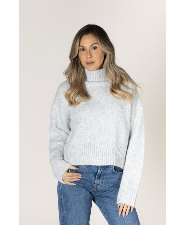 Lyla & Luxe Calli Sweater