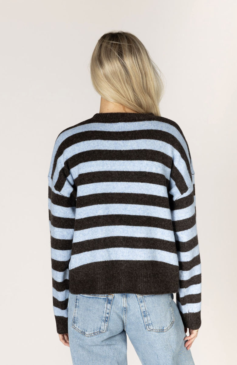 Lyla & Luxe Jessie Heart Sweater