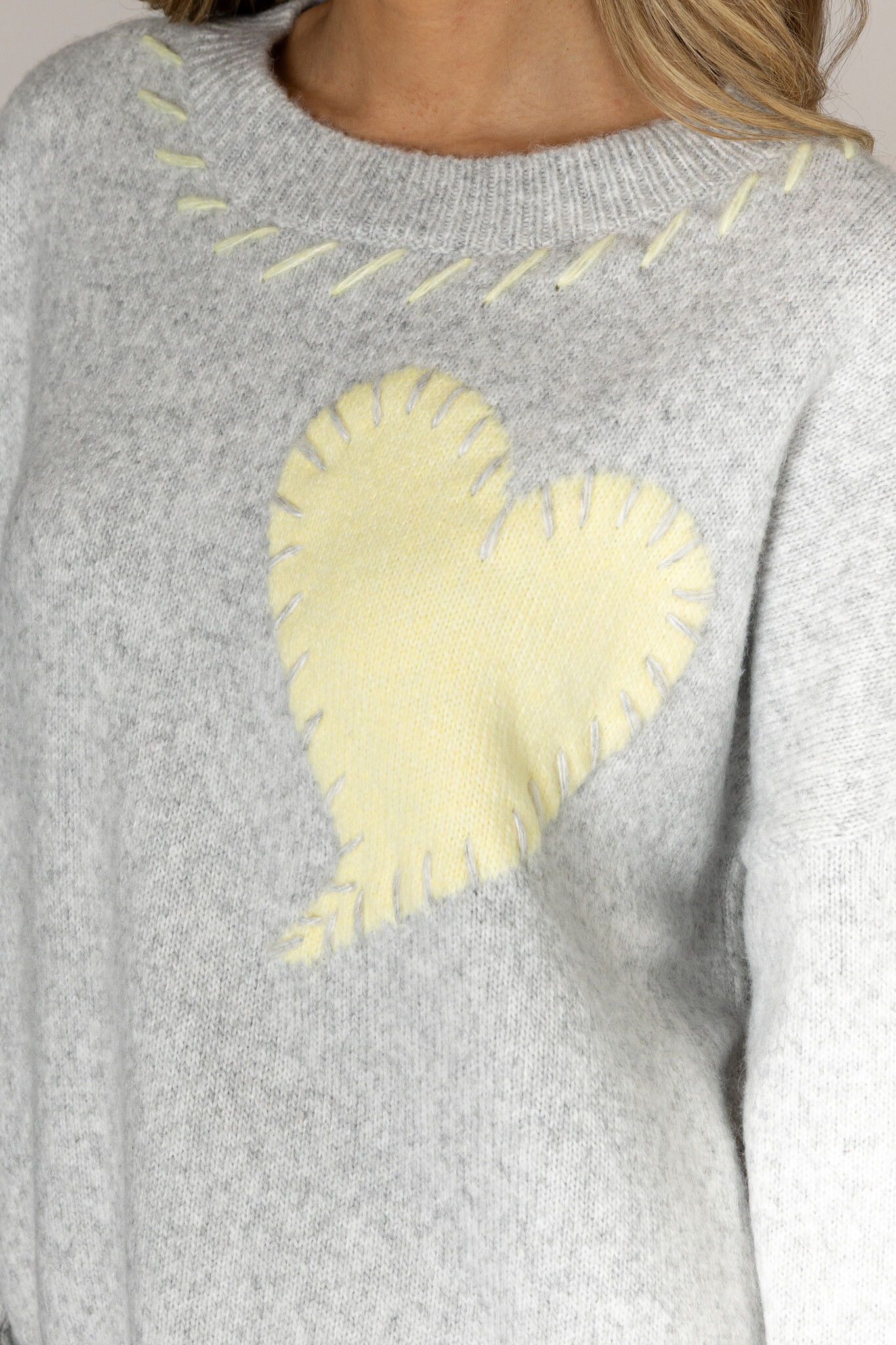 Lyla & Luxe Heart Crew Sweater