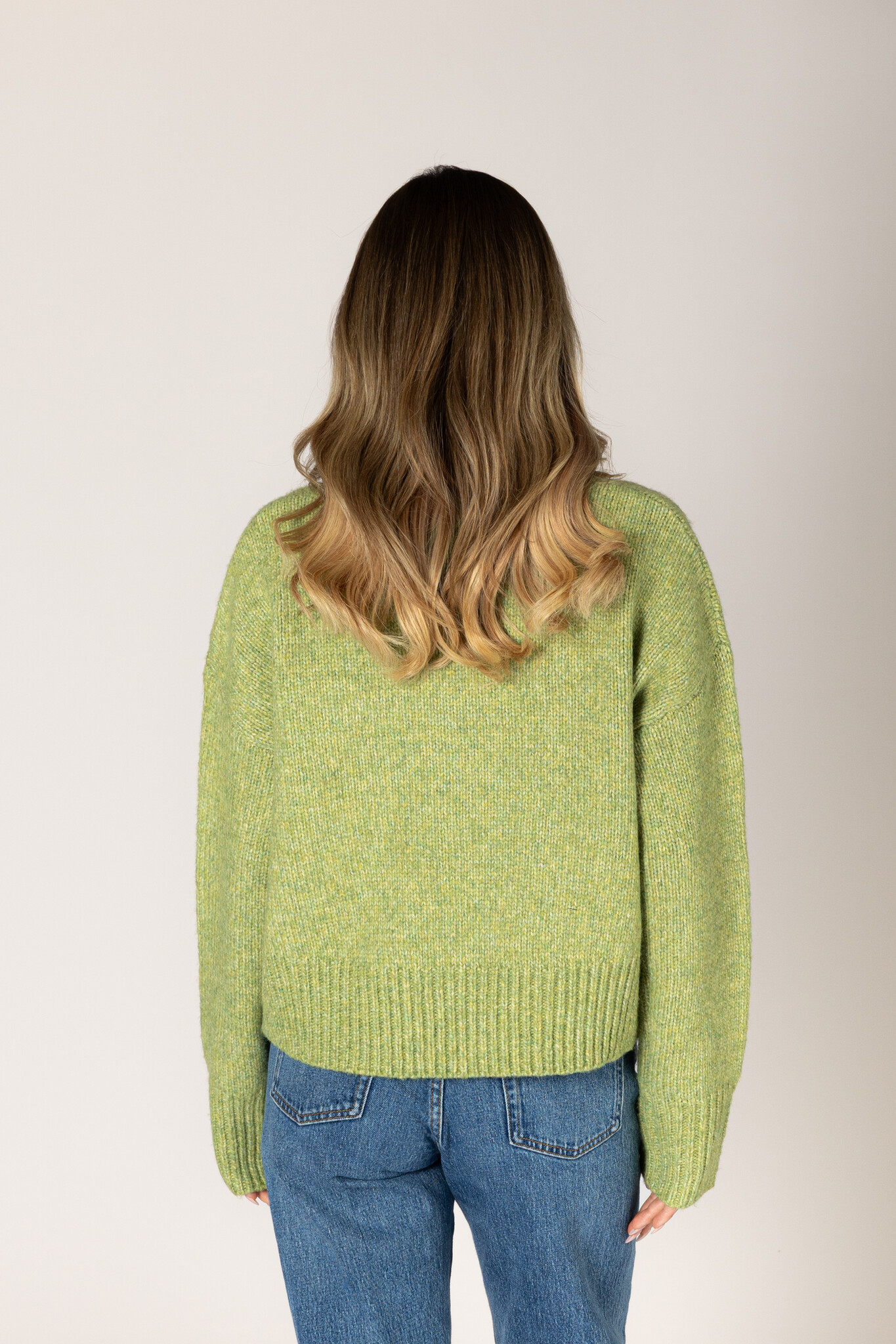 Lyla & Luxe Timmy Crewneck