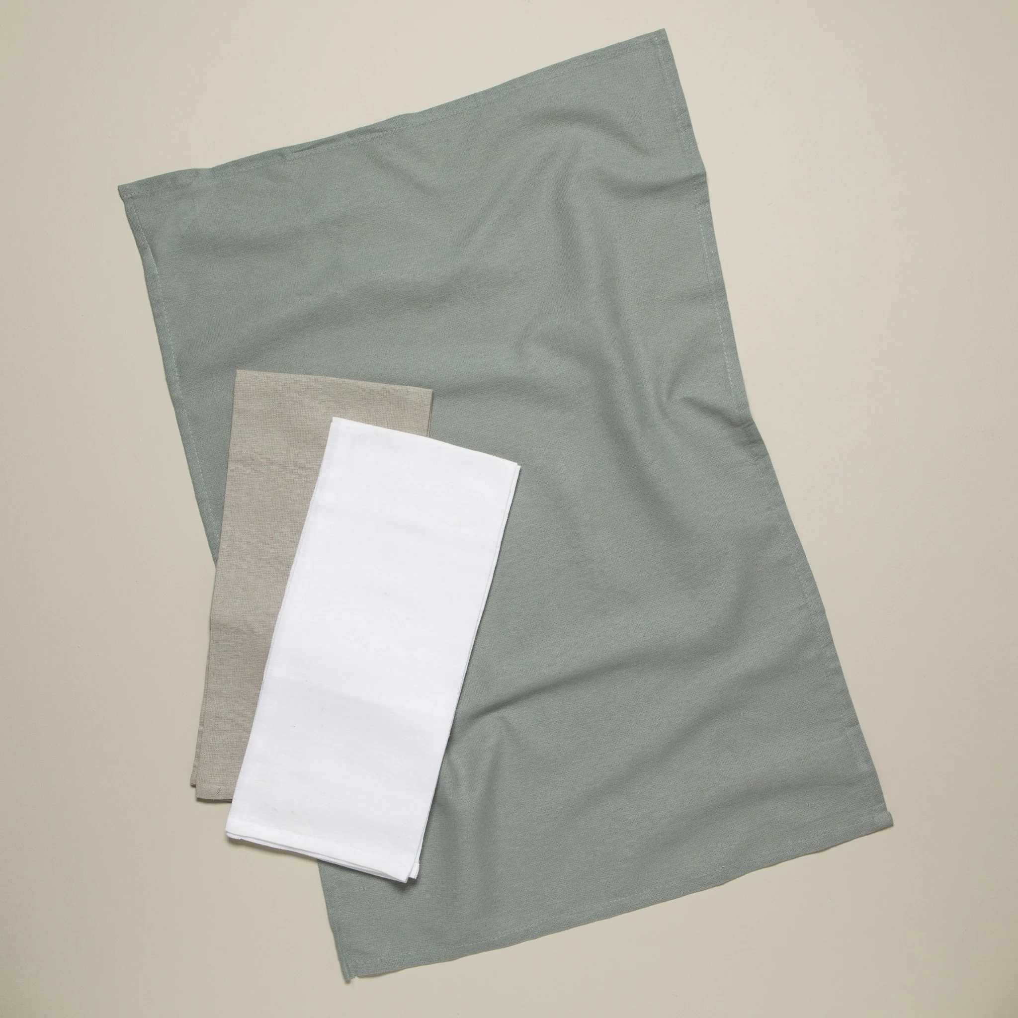 Danica Gray White Moonstruck Floursack Dishtowels Set of 3