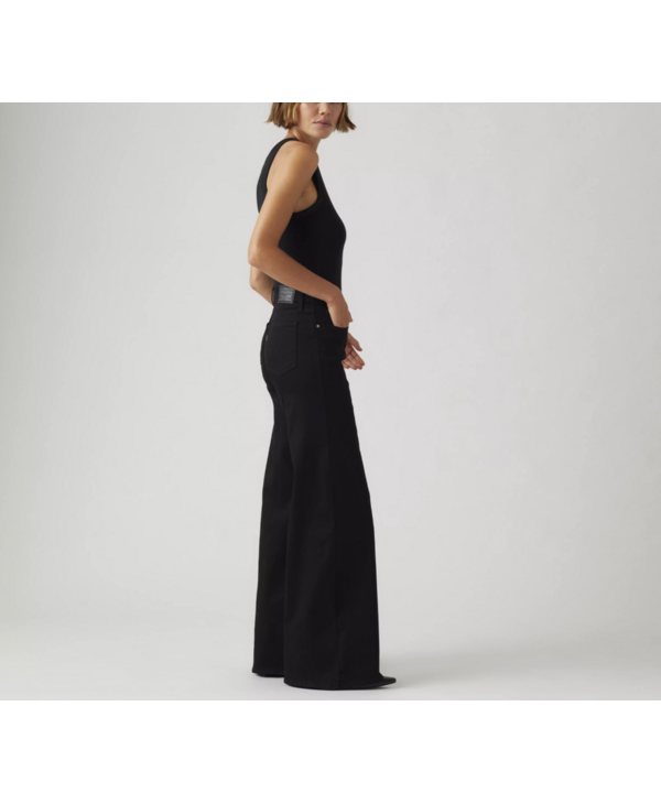 Levi Strauss & Co. 318 Shaping Wide Leg, Soft Black