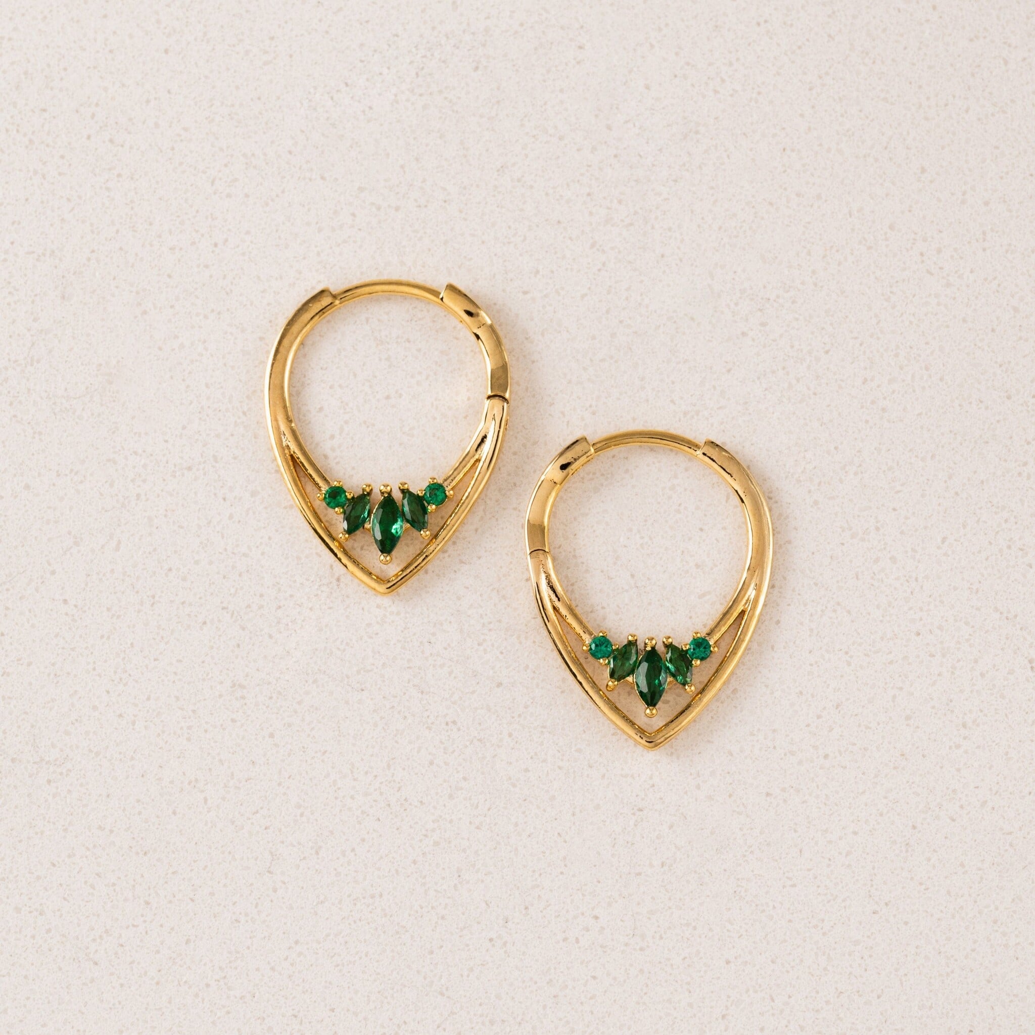 Lovers Tempo Aria Hoop Earrings - Emerald