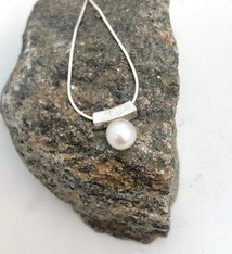 Chi's Creations Necklace - Balance Slider with White Pearl, Small