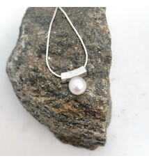 Chi's Creations Necklace - Balance Slider with White Pearl, Small
