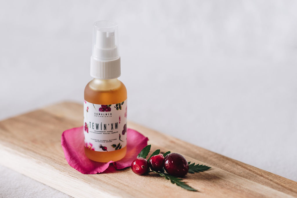 TEWÍN’XW Cranberry Rose Antioxidant Facial Serum