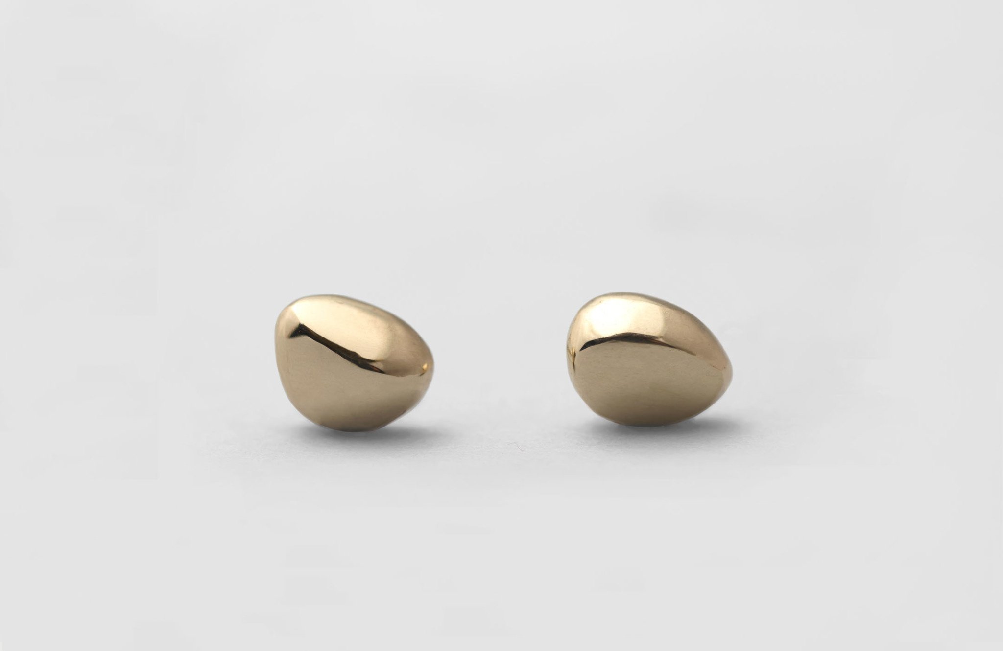 Orii Design Earrings - Pebble Studs 14K Yellow Gold