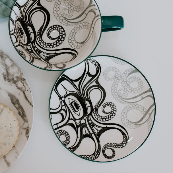 Porcelain Art Plate - Octopus
