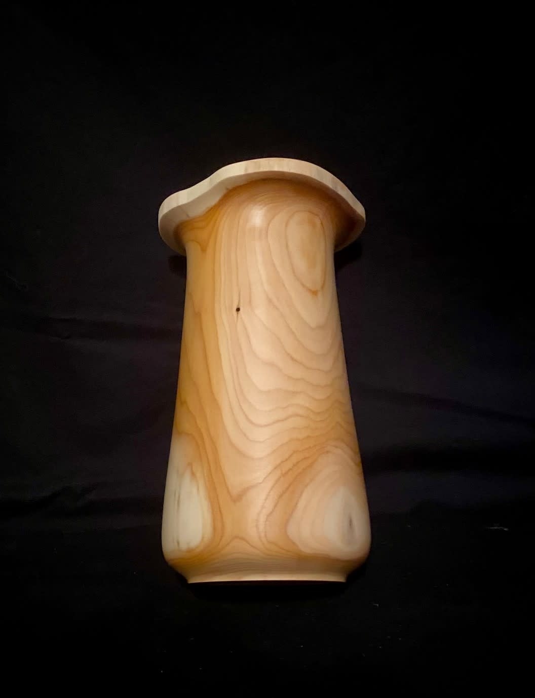 GDK Design - Glen Kappel Vase - Live Edge Yew Wood 9.25 x 4.5”
