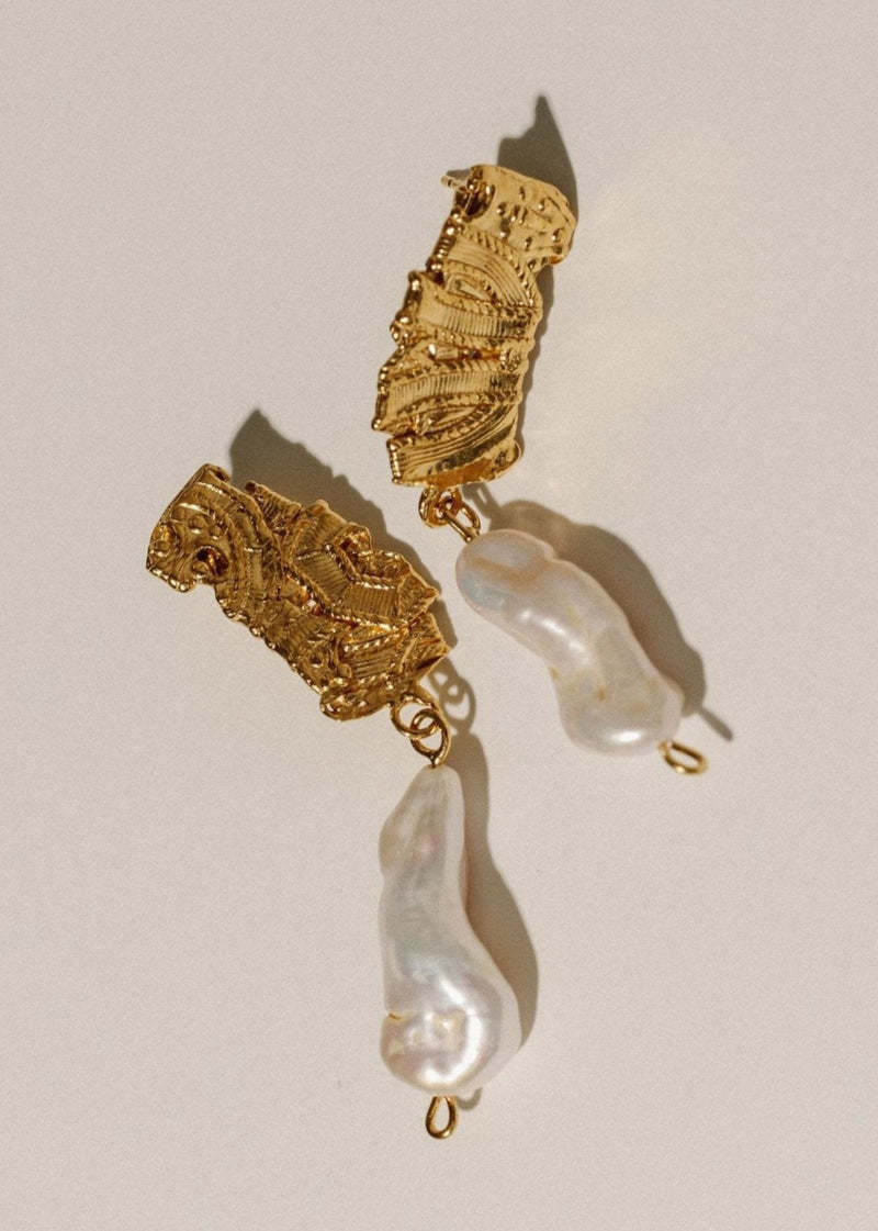 Pamela Card Earrings - Filigree Divine - 24K Plated, Freshwater Biwa Pearl