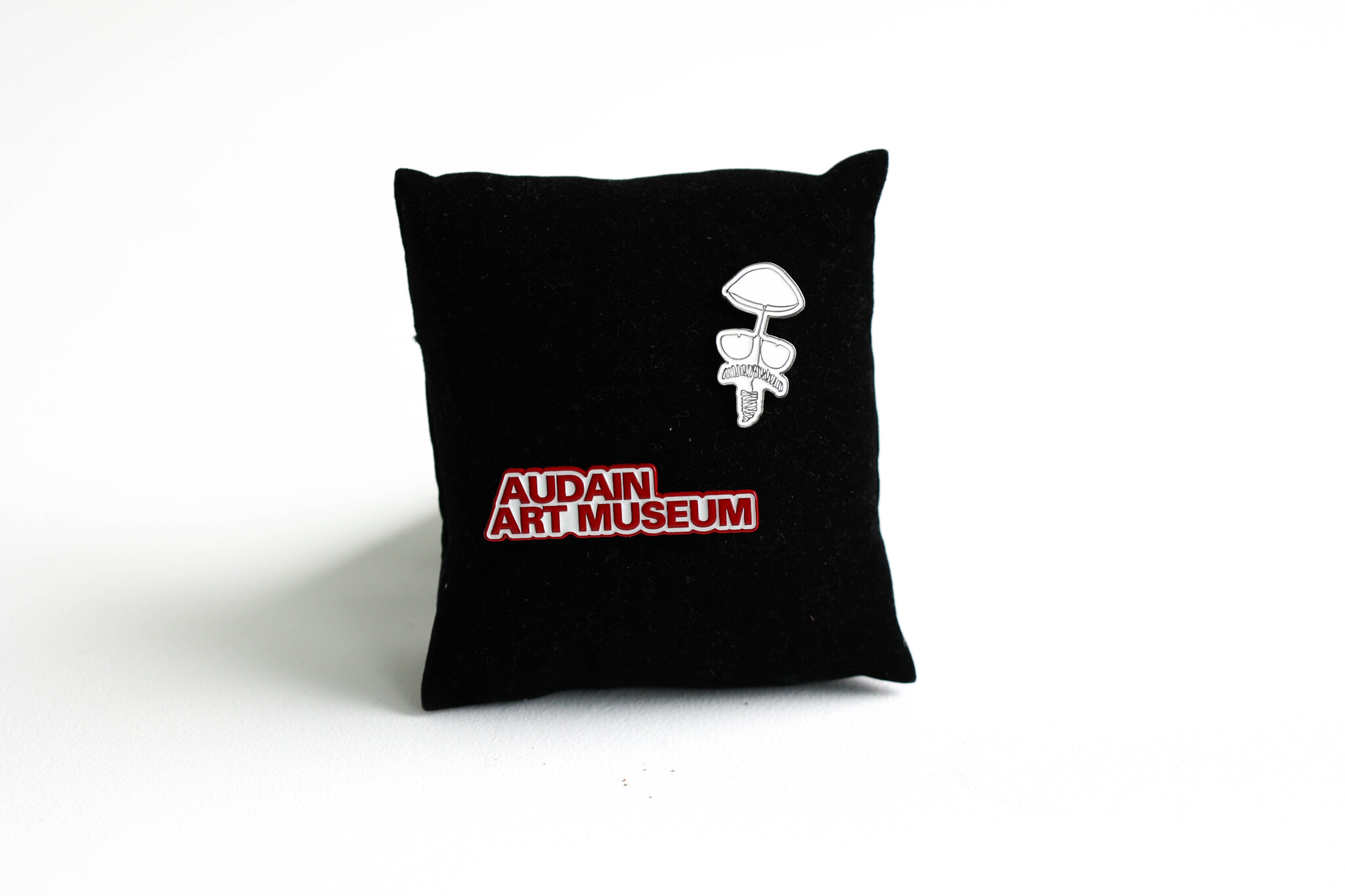AAM Special Exhibition Pin - Bill Reid: Portrait of Takao Tanabe