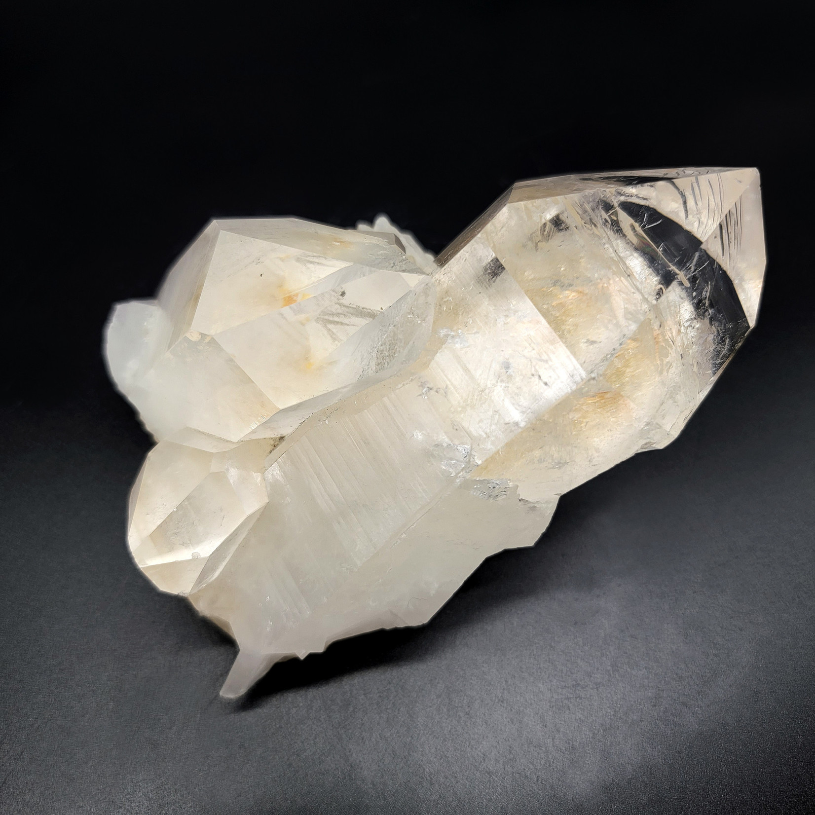 Large AR Multi-point Quartz Cluster