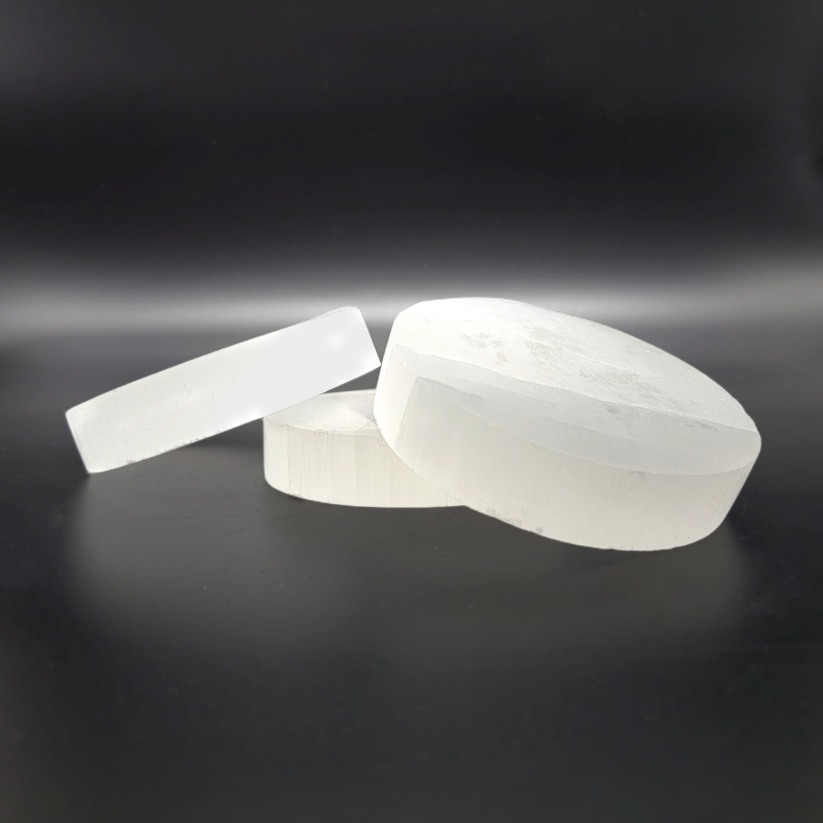 Selenite Charging Plate