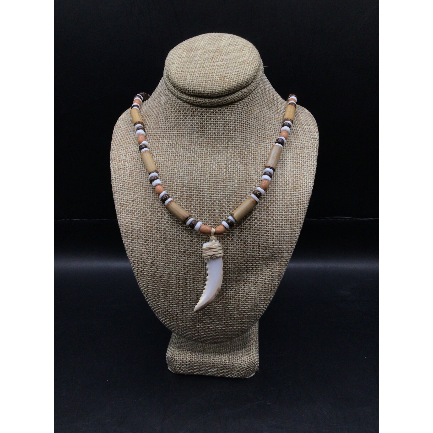 Cowrie Claw Necklace 487