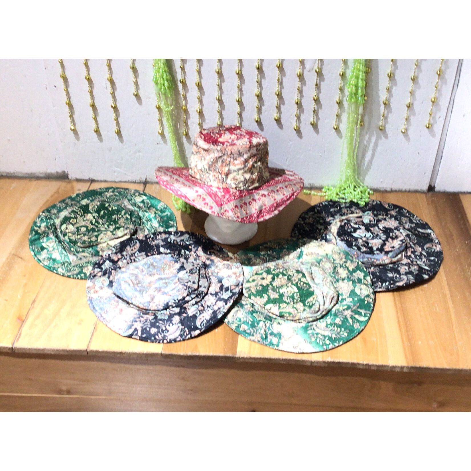 Silky Sari Polyester Hat