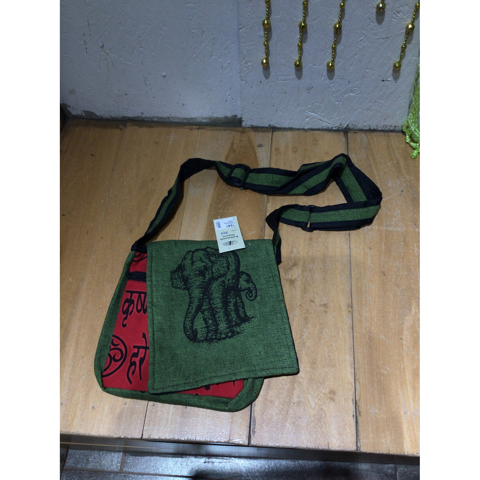 Asst Small Elephant Bag w/Flap