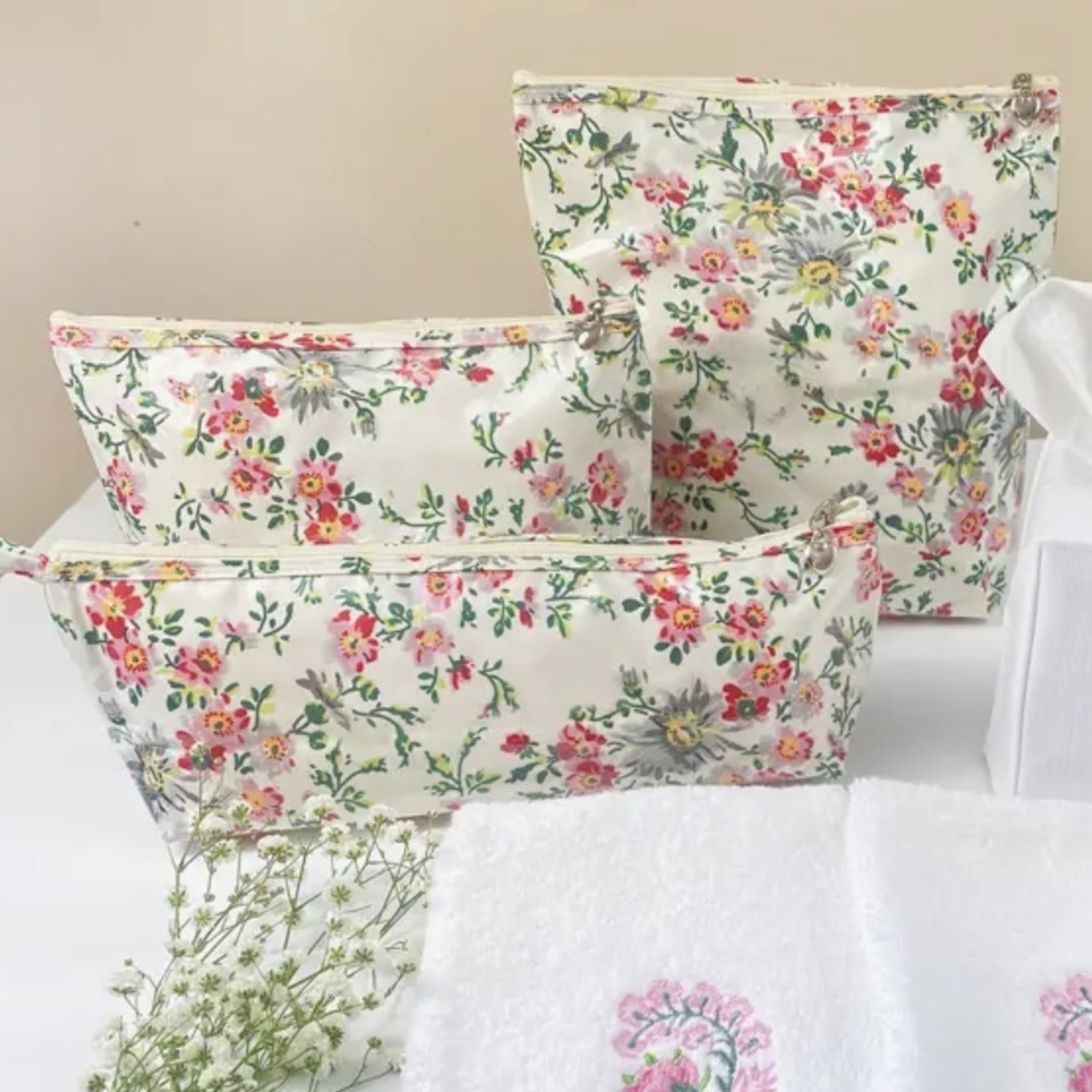 Jacaranda Living Cosmetic Bags in Cream Spring