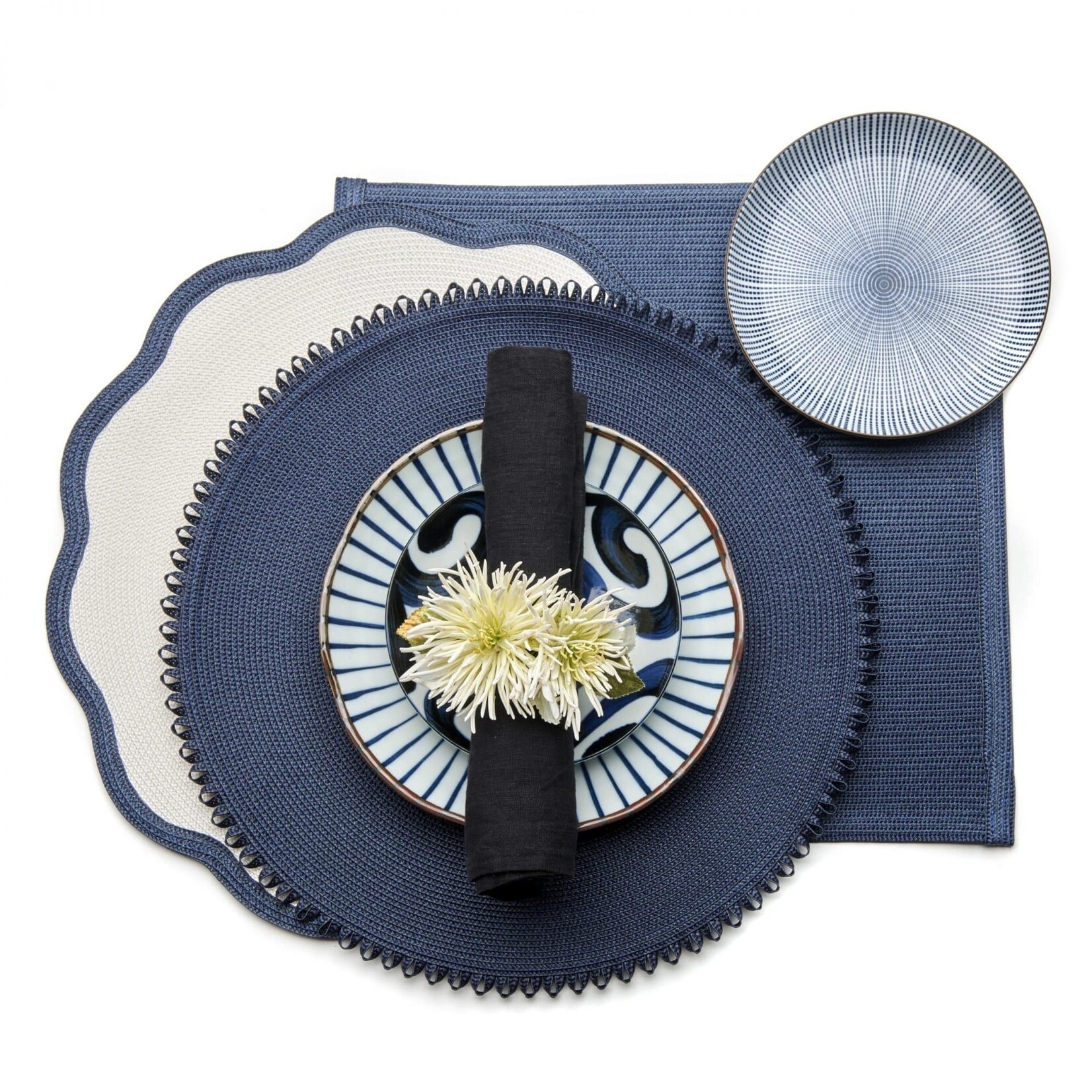Deborah Rhodes Border Scallop Placemats (Set of 4)