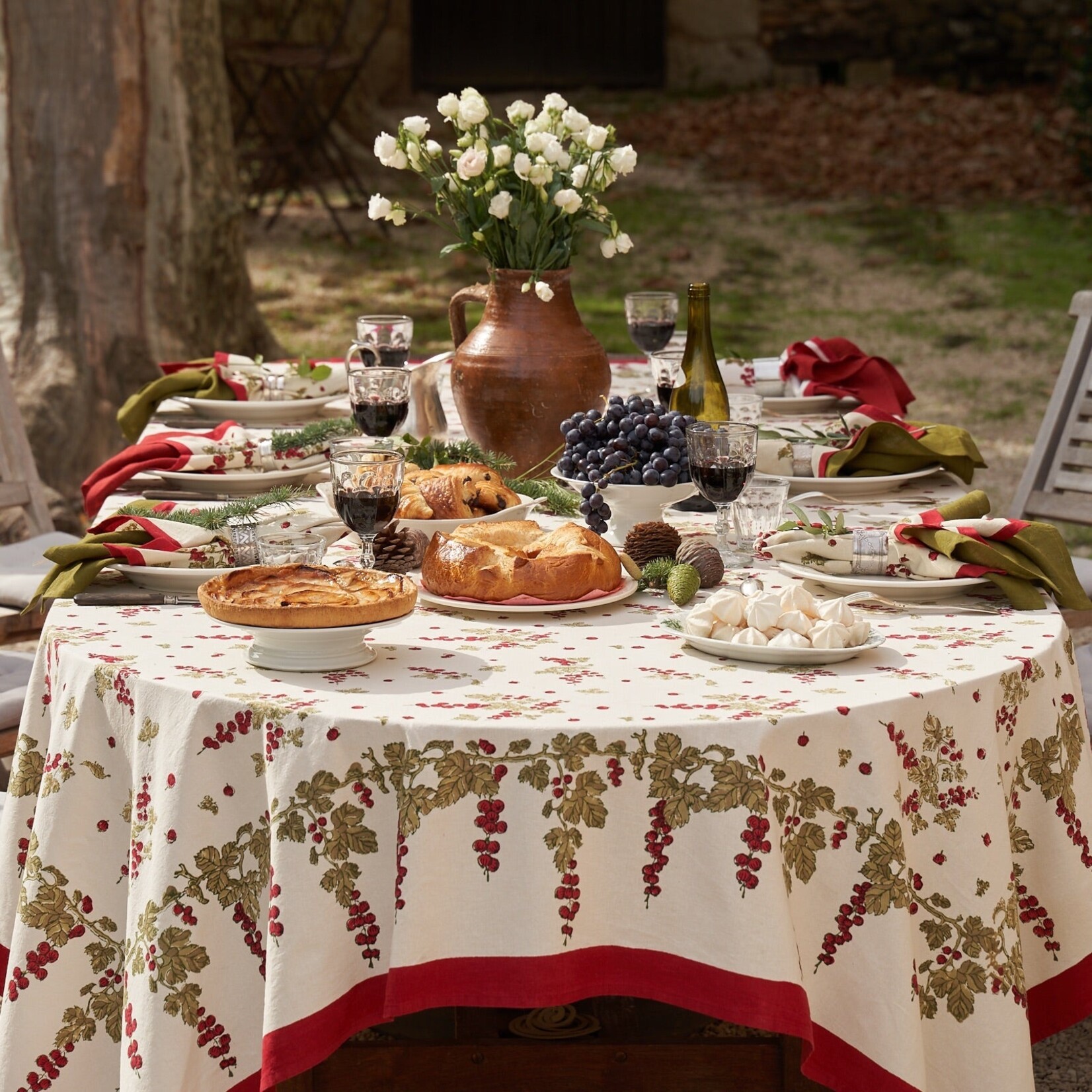 Couleur Nature French Linens in Gooseberry Red & Green