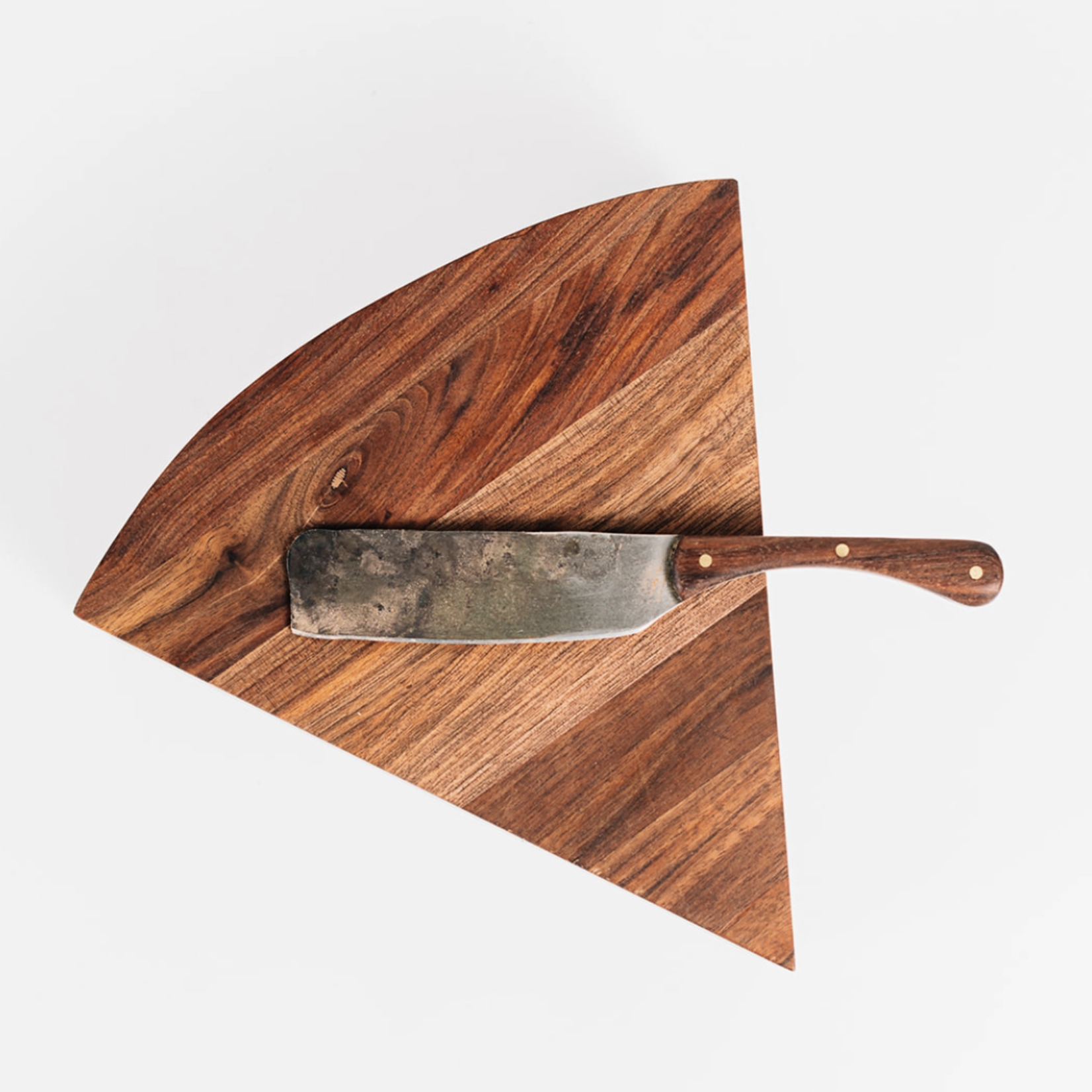 Millstream Home Walnut Cheeseboard & Hand-Forged Knife