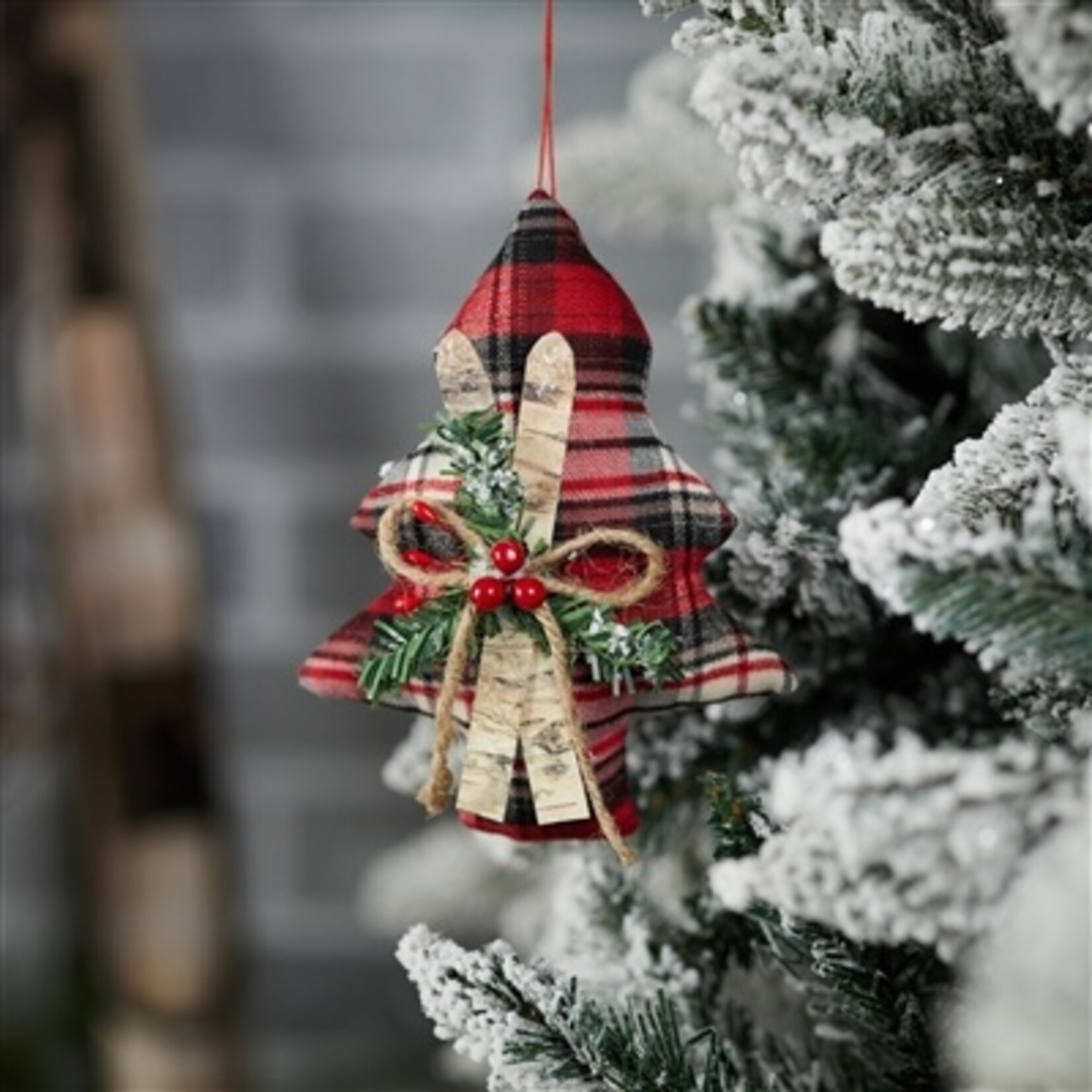 Melrose International Hanging Holiday Ornaments